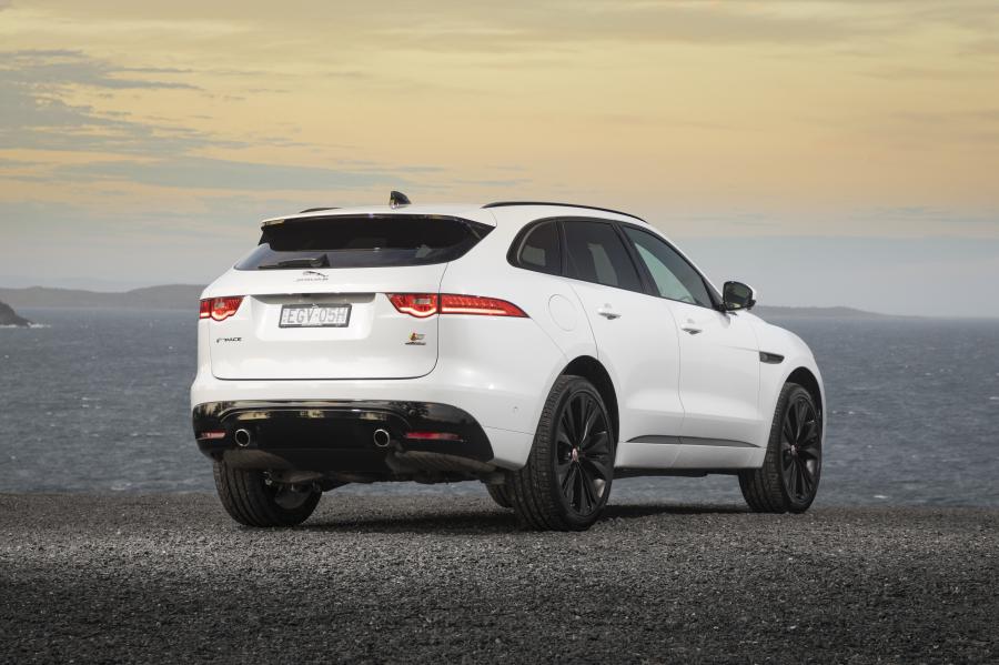  Jaguar F-Pace S P380 AWD 2019 года  (AU) (фото 17 из 29)